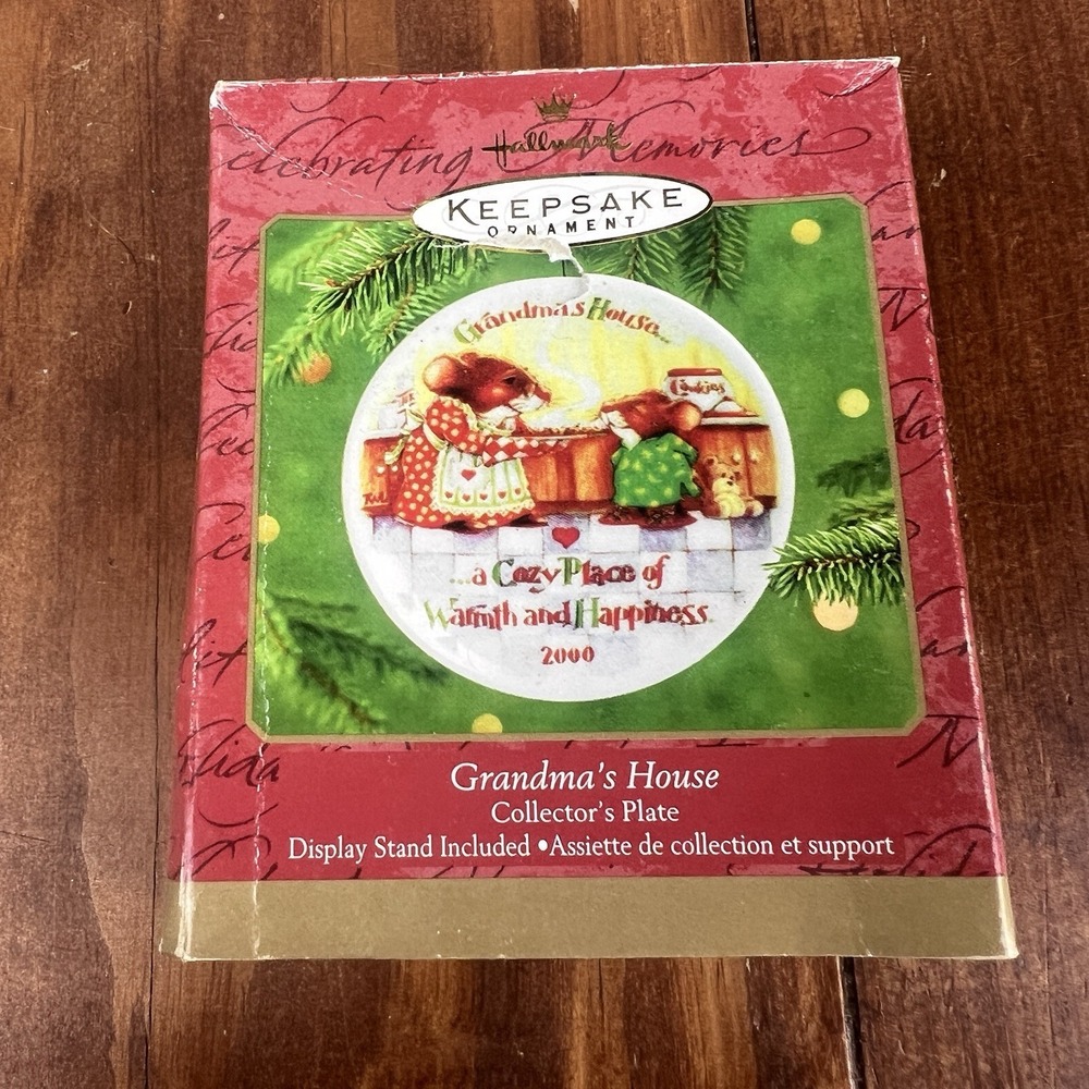 Hallmark Keepsake Grandma's House 2000 Porcelain Plate Ornament Stand